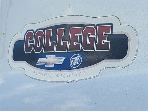 Used 2017 Ford Escape Titanium image 32