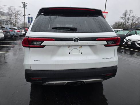 Used 2024 Toyota Grand Highlander Platinum image 6
