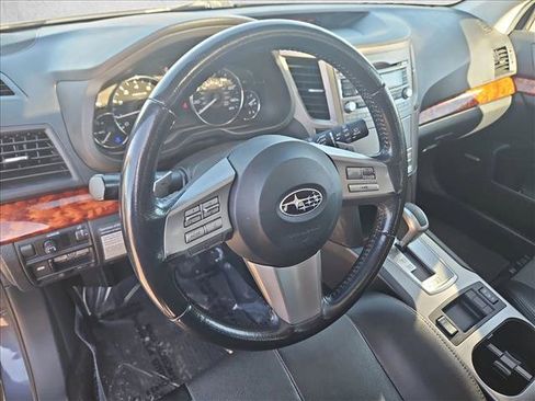 Used 2011 Subaru Outback 2.5i Limited w/ PWR Moonroof Pkg image 10