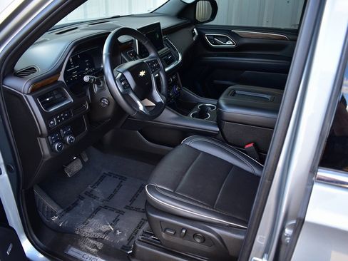 Used 2024 Chevrolet Tahoe Premier image 16