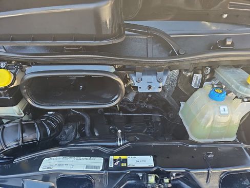 Used 2019 RAM ProMaster 2500 image 10