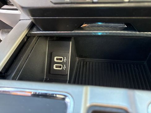 Used 2020 Ford F150 Lariat w/ Equipment Group 502A Luxury image 28