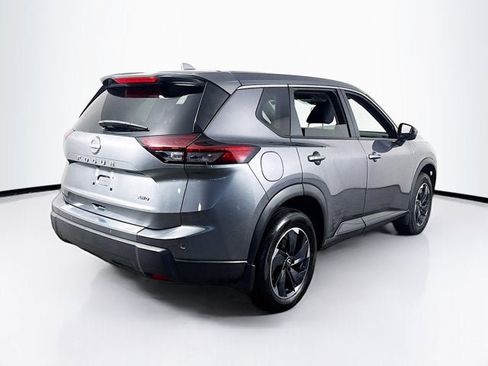 Certified 2026 Nissan Rogue SV image 5