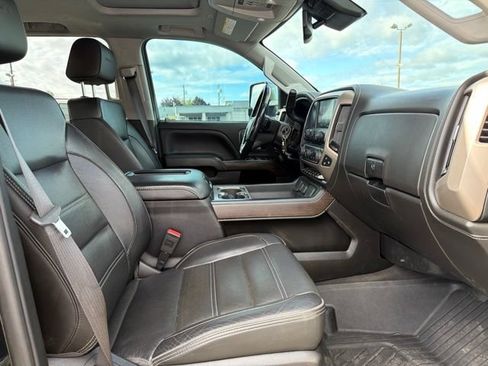 Used 2019 GMC Sierra 3500 Denali AWD/4WD image 11