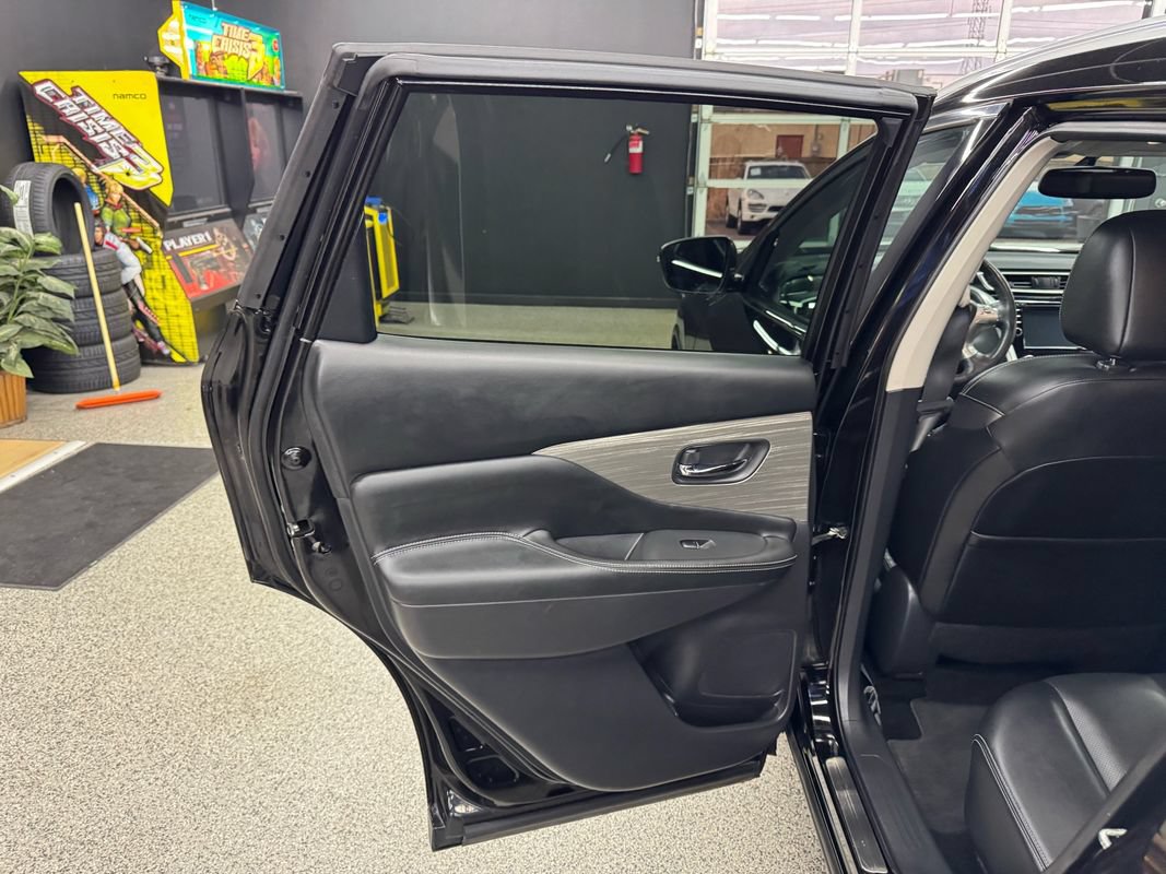 Used 2018 Nissan Murano SL w/ Cargo Package AWD/4WD image 12