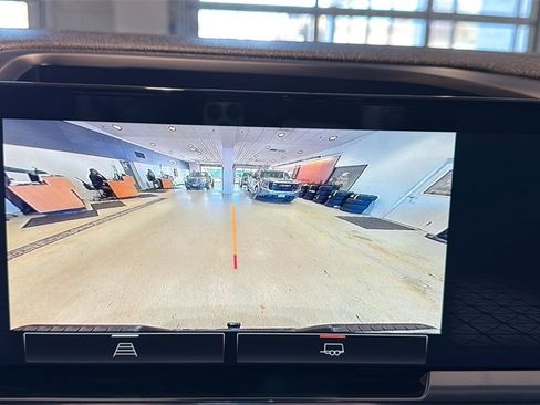 Used 2022 GMC Sierra 1500 Elevation image 35