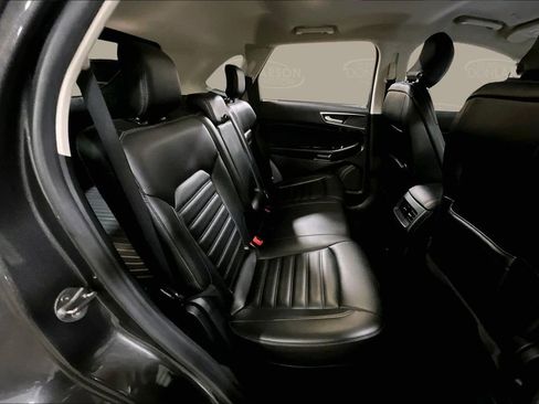Used 2019 Ford Edge SEL w/ Equipment Group 201A image 16