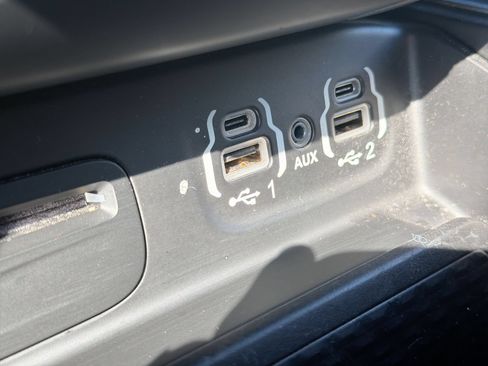Used 2019 RAM 1500 Big Horn AWD/4WD image 30