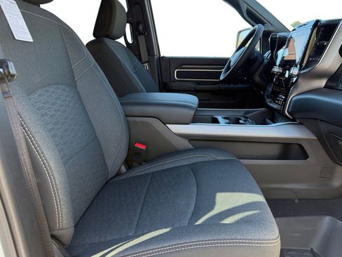 New 2026 RAM 2500 Big Horn AWD/4WD image 15