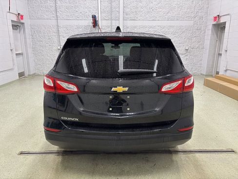 Used 2020 Chevrolet Equinox LS w/ LS Convenience Package FWD image 6