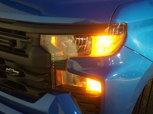 Used 2023 Chevrolet Silverado 1500 Custom w/ Rally Edition image 29