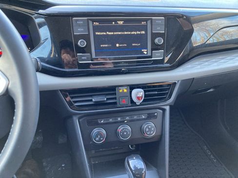 Used 2022 Volkswagen Taos S w/ IQ Drive S Package image 10