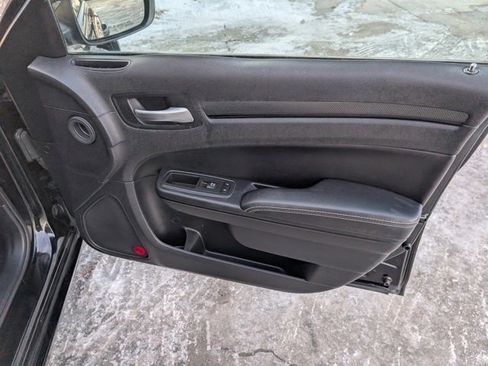 Used 2014 Chrysler 300 S image 34