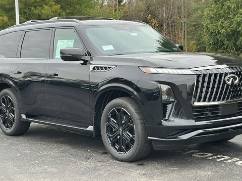 New 2026 INFINITI QX80 4WD w/ Sport Exterior Package image 2