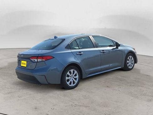 Used 2024 Toyota Corolla LE FWD image 5