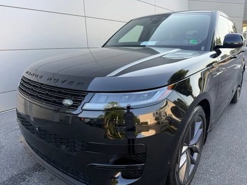 Used 2024 Land Rover Range Rover Sport Dynamic SE AWD/4WD image 1