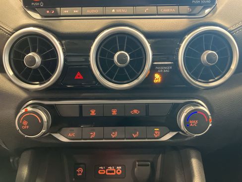 Used 2025 Nissan Sentra SV image 18