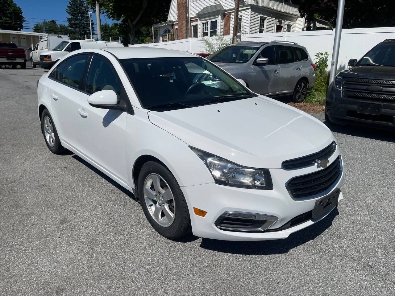 Used 2015 Chevrolet Cruze LT FWD image 4