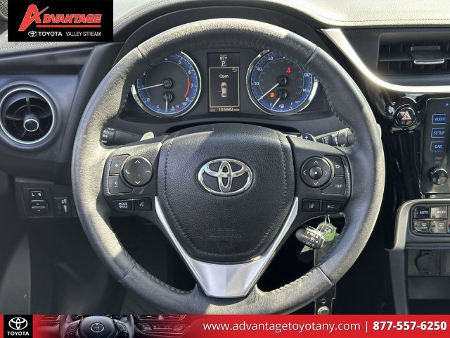 Used 2017 Toyota Corolla SE w/ Carpet Mat Package (TMS) FWD image 17