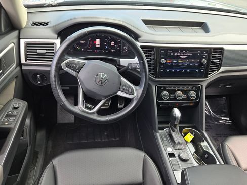 Used 2023 Volkswagen Atlas SEL R-Line AWD/4WD image 22