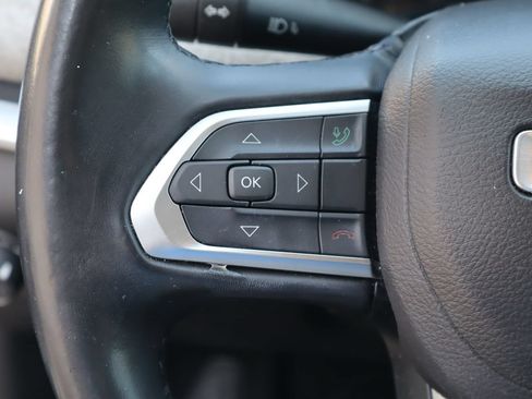 Used 2022 Jeep Compass Latitude AWD/4WD image 12