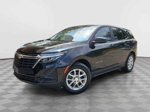 Certified 2023 Chevrolet Equinox LS w/ LS Convenience Package FWD image 1