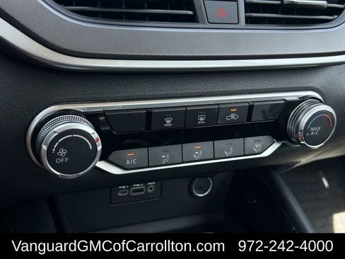 Used 2024 Nissan Altima 2.5 SR image 20