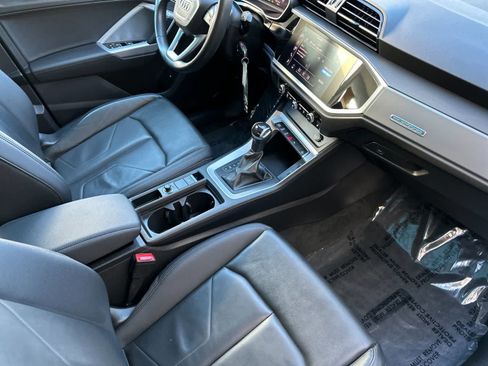 Used 2022 Audi Q3 2.0T Premium image 16
