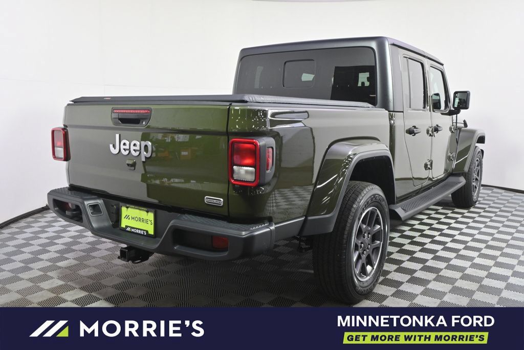 Used 2022 Jeep Gladiator Overland w/ Popular Equipment Package AWD/4WD image 6