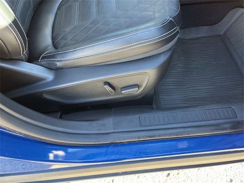 Used 2023 Ford Escape Platinum w/ Premium Technology Package image 25