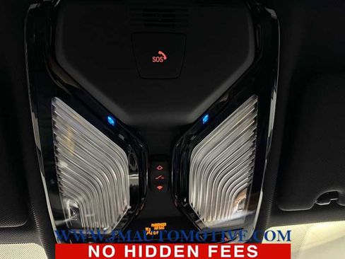 Used 2017 BMW 540i xDrive image 39