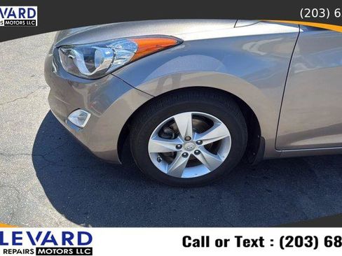 Used 2013 Hyundai Elantra GLS w/ Preferred Pkg FWD image 9