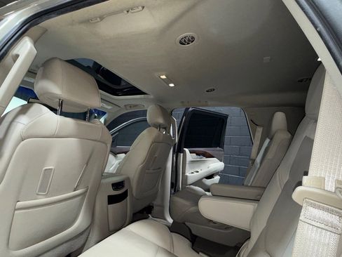 Used 2015 Cadillac Escalade Luxury image 68