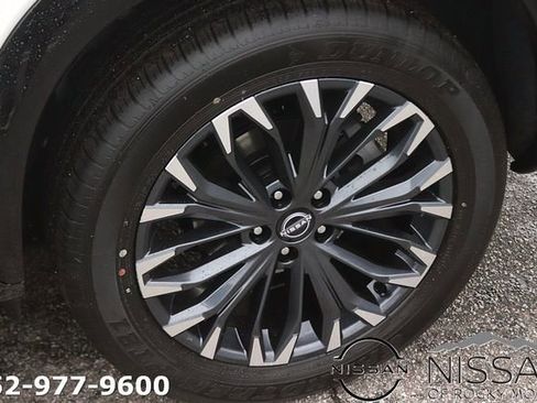 New 2026 Nissan Rogue Platinum w/ Platinum Premium Package AWD/4WD image 8