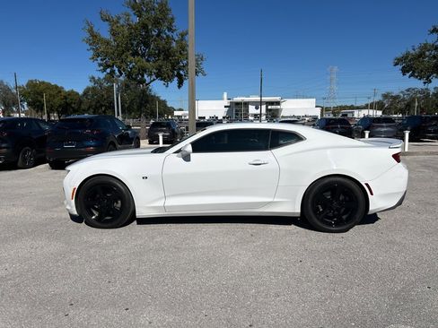 Used 2018 Chevrolet Camaro LT image 4