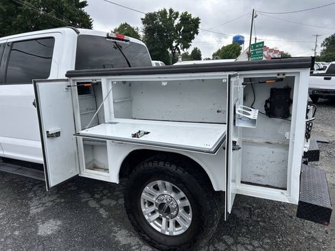 Used 2018 Ford F250 XLT w/ XLT Value Package AWD/4WD image 11