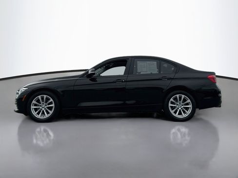 Used 2016 BMW 320i xDrive Sedan AWD/4WD image 4