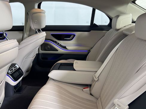Certified 2023 Mercedes-Benz S 500 4MATIC image 35