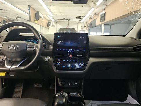 Used 2021 Hyundai Ioniq Limited FWD image 11