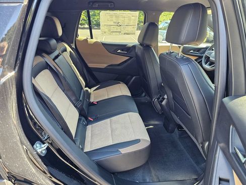 New 2026 Chevrolet Equinox ACTIV w/ Convenience Package III AWD/4WD image 12