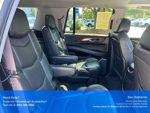 Used 2017 Cadillac Escalade Luxury AWD/4WD image 24