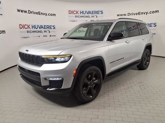 Used 2024 Jeep Grand Cherokee L Limited w/ Black Appearance Package AWD/4WD video 1