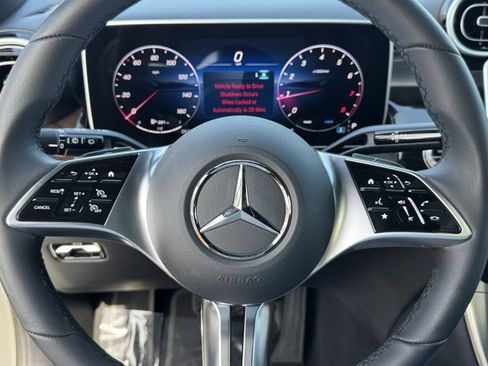 Used 2026 Mercedes-Benz GLC 300 4MATIC image 24