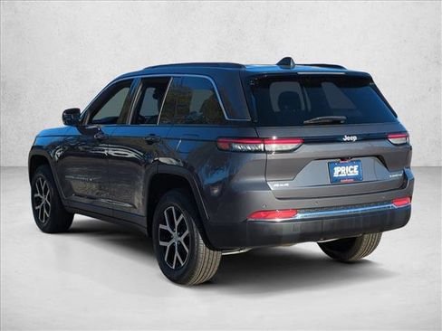 Used 2024 Jeep Grand Cherokee Limited w/ Trailer Tow Package image 8