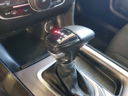 Used 2022 Dodge Charger SXT RWD image 30