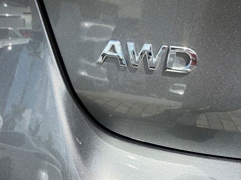 Used 2021 INFINITI QX50 Luxe w/ Appearance Package AWD/4WD image 7