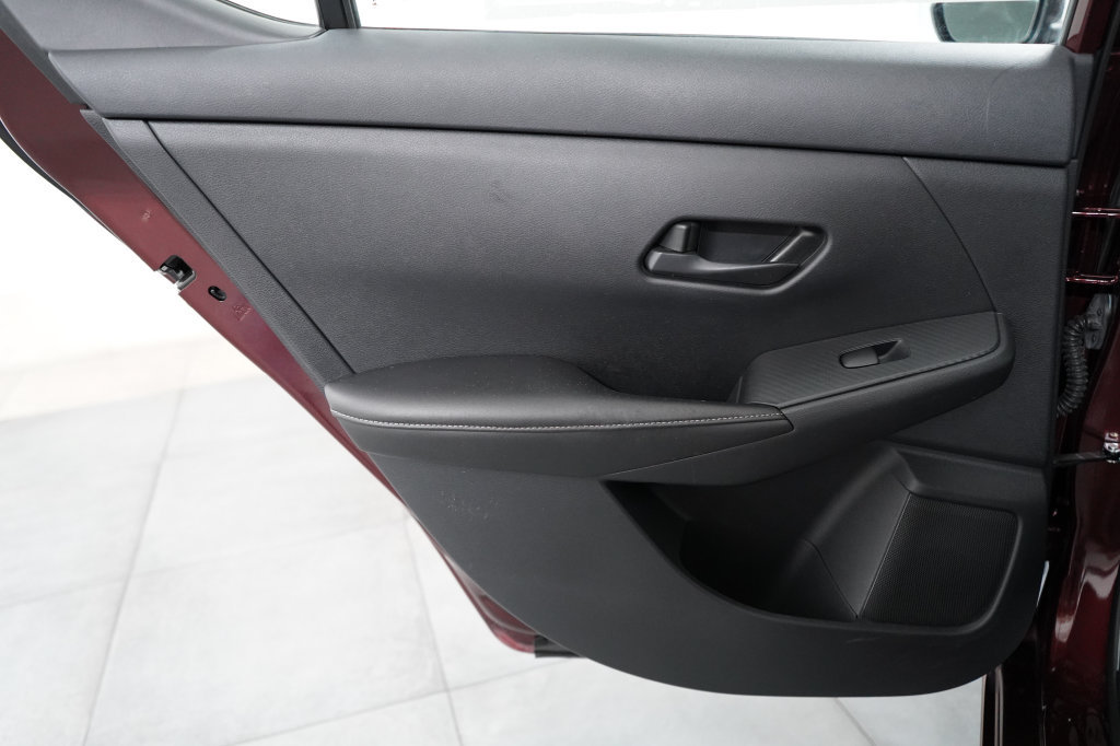 Used 2024 Nissan Sentra SV FWD image 26