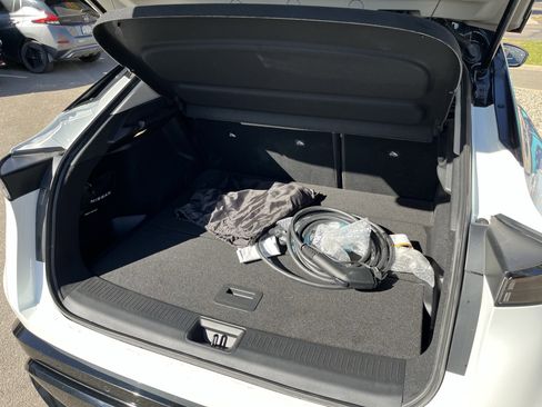 Used 2023 Nissan Ariya AWD image 27