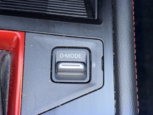 Certified 2025 Nissan Kicks SR FWD image 15