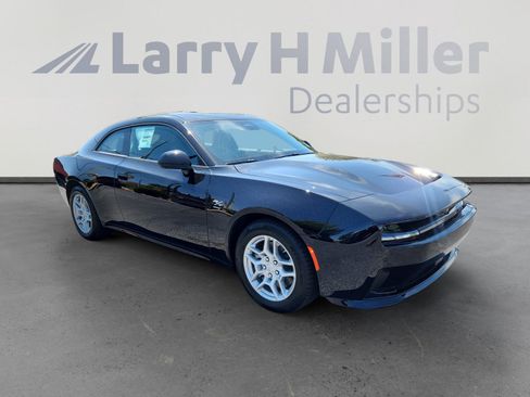 New 2025 Dodge Charger R/T w/ Quick Order Package 25M R/T image 7